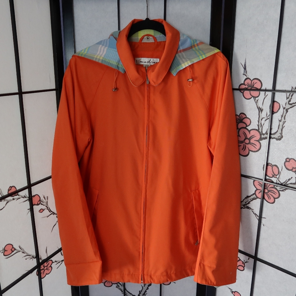 Retro Orange Outdoor Jacket with Hood Size Medium